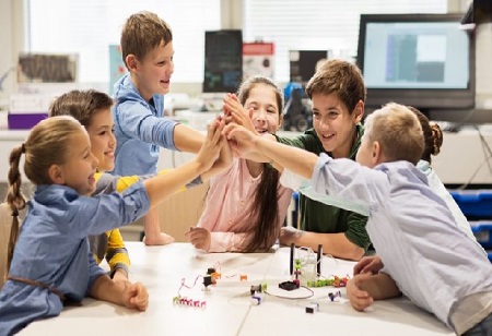 Globe collaborates with Learning Islands to promote child education: Philippines